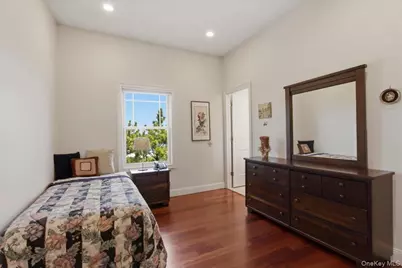 135 Kensington Oval, New Rochelle, NY 10805 - Photo 21