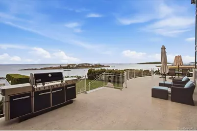 135 Kensington Oval, New Rochelle, NY 10805 - Photo 33