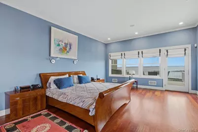 135 Kensington Oval, New Rochelle, NY 10805 - Photo 15