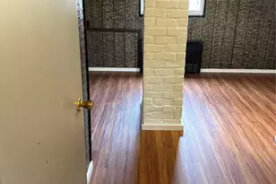 191 Acre Ln, Hicksville, NY 11801 - Photo 9