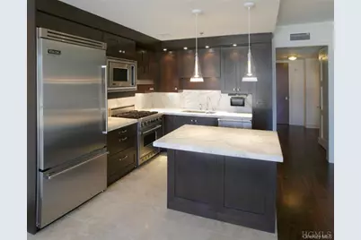 5 Renaissance Square #17C, White Plains, NY 10601 - Photo 3