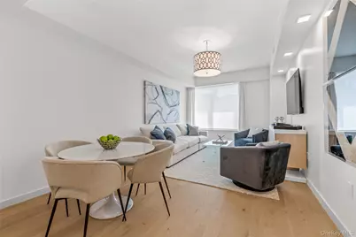 218 Middle Neck Road #207, Great Neck, NY 11021 - Photo 17