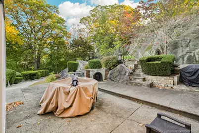 166 Park Hill Ave Yonkers, Yonkers, NY 10705 - Photo 3