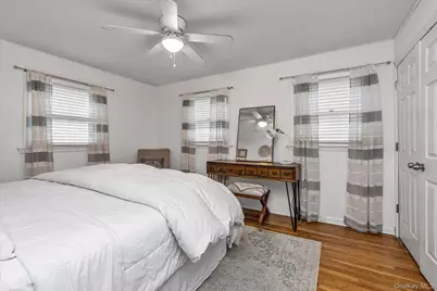 26 Cheshire Road, Inwood, NY 11096 - Photo 11