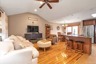 26 Cheshire Rd, Inwood, NY 11096 - Photo 5