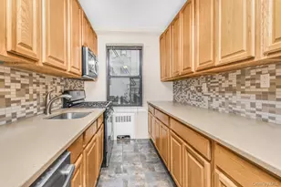 3840 Greystone, Bronx, NY 10463 - Photo 1