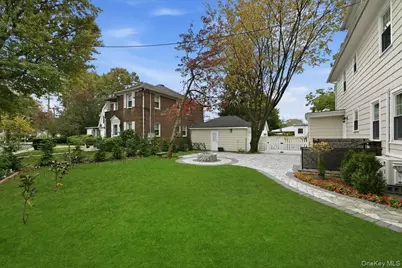 85 Violet Avenue, Floral Park, NY 11001 - Photo 41