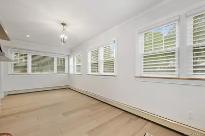 85 Violet Avenue, Floral Park, NY 11001 - Photo 11