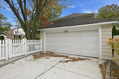 85 Violet Avenue, Floral Park, NY 11001 - Photo 43