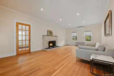 85 Violet Avenue, Floral Park, NY 11001 - Photo 7