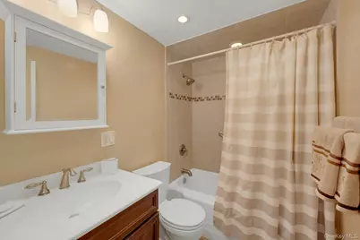 1200 Midland Avenue #8f, Bronxville, NY 10708 - Photo 19