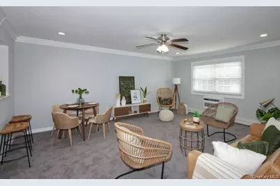 124 Easy Street #124E, Sayville, NY 11782 - Photo 3