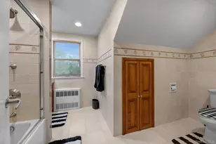 1339 E Boxwood Dr E, Hewlett, NY 11557 - Photo 19