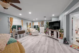 1339 E Boxwood Dr E, Hewlett, NY 11557 - Photo 15