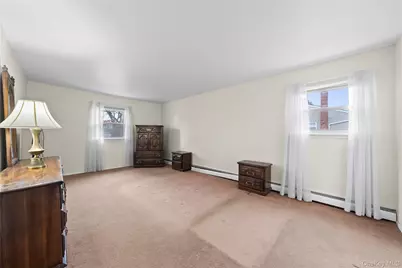 2129 Sycamore Avenue, Ronkonkoma, NY 11779 - Photo 19