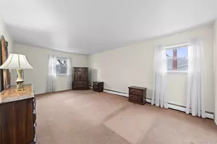 2129 Sycamore Ave, Ronkonkoma, NY 11779 - Photo 19