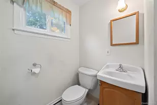 2129 Sycamore Ave, Ronkonkoma, NY 11779 - Photo 21