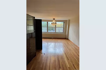 211-40 18th Avenue #4j, Bayside, NY 11360 - Photo 3