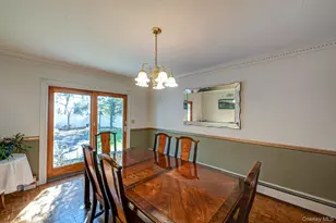 38 High St, Roslyn Heights, NY 11577 - Photo 7