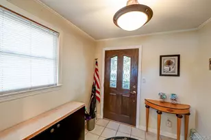 38 High St, Roslyn Heights, NY 11577 - Photo 3