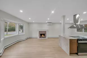 246 Woodlawn Ave, Saint James, NY 11780 - Photo 9