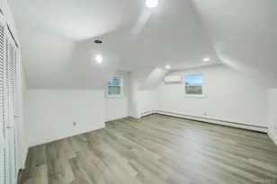 246 Woodlawn Ave, Saint James, NY 11780 - Photo 17