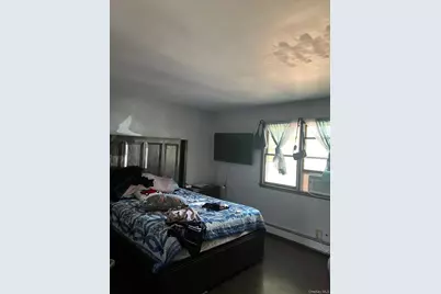 60 New Hampshire Avenue, Bay Shore, NY 11706 - Photo 21