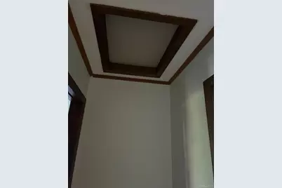 60 New Hampshire Avenue, Bay Shore, NY 11706 - Photo 19