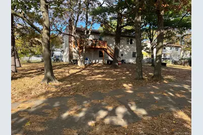 60 New Hampshire Avenue, Bay Shore, NY 11706 - Photo 41