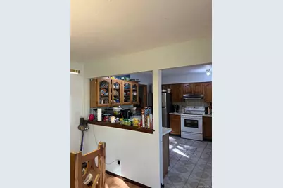 60 New Hampshire Avenue, Bay Shore, NY 11706 - Photo 11