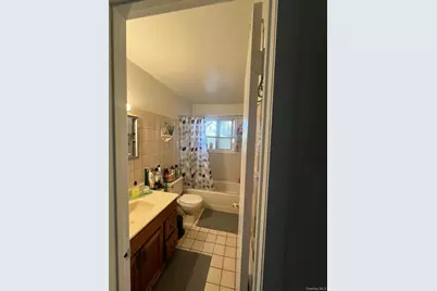 60 New Hampshire Avenue, Bay Shore, NY 11706 - Photo 33