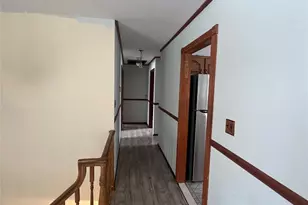 60 New Hampshire Ave, Bay Shore, NY 11706 - Photo 5