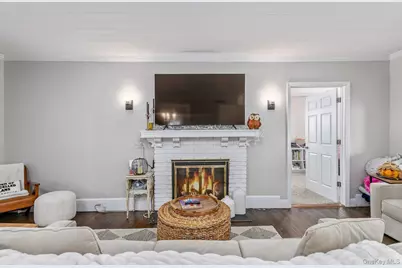 108 Jayne Avenue, Patchogue, NY 11772 - Photo 7