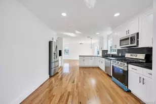 322 Miller Ave, Freeport, NY 11520 - Photo 21