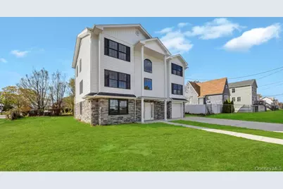 322 Miller Avenue, Freeport, NY 11520 - Photo 7