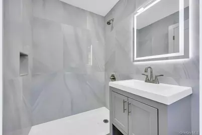 322 Miller Avenue, Freeport, NY 11520 - Photo 25