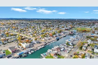 322 Miller Avenue, Freeport, NY 11520 - Photo 43