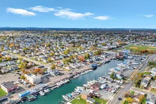 322 Miller Ave, Freeport, NY 11520 - Photo 43