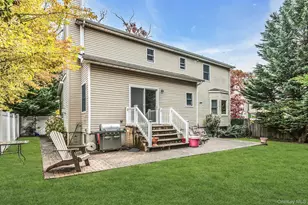 1716 Monroe Ave, Seaford, NY 11783 - Photo 25