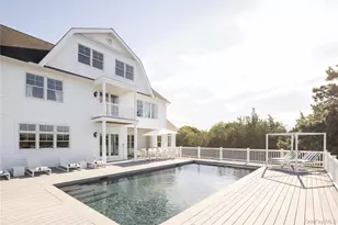 105 Waterview Dr, Southold, NY 11971 - Photo 29