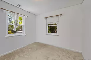 11582 237th St, Elmont, NY 11003 - Photo 13