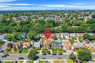 11582 237th St, Elmont, NY 11003 - Photo 31