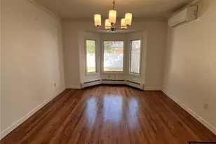 1016 Oaks Dr, Franklin Square, NY 11010 - Photo 17