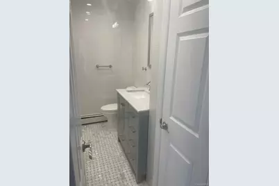 1016 Oaks Drive, Franklin Square, NY 11010 - Photo 9