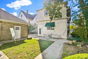 86-09 104th St, Richmond Hill North, NY 11418 - Photo 5