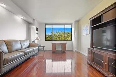 26910 Grand Central Parkway #5M, Floral Park, NY 11005 - Photo 7