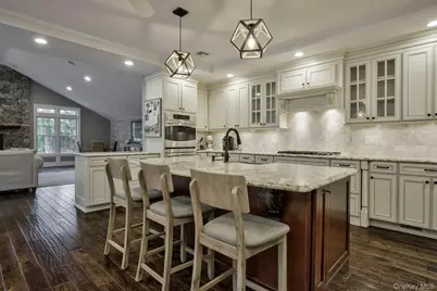 9 Monfort Drive, Huntington, NY 11743 - Photo 11