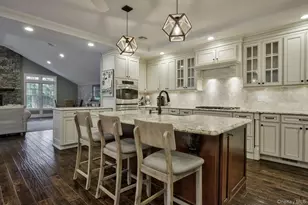 9 Monfort Dr, Huntington, NY 11743 - Photo 11