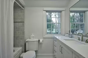 9 Monfort Dr, Huntington, NY 11743 - Photo 31