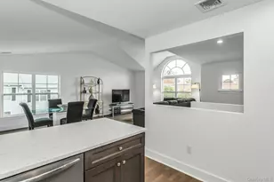 512 Breton Wy, Glen Cove, NY 11542 - Photo 7